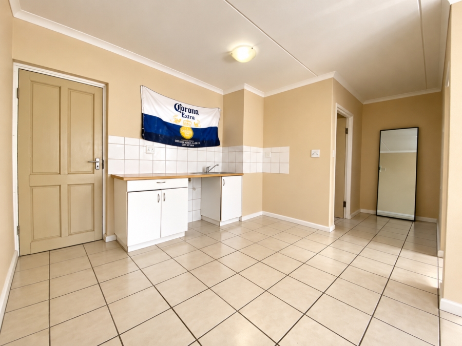 1 Bedroom Property for Sale in Maitland Western Cape